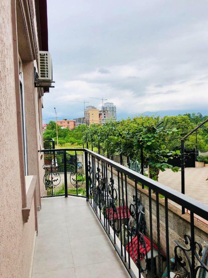 #Home-11 Batumi Esterno foto