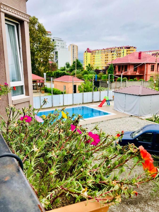 #Home-11 Batumi Esterno foto